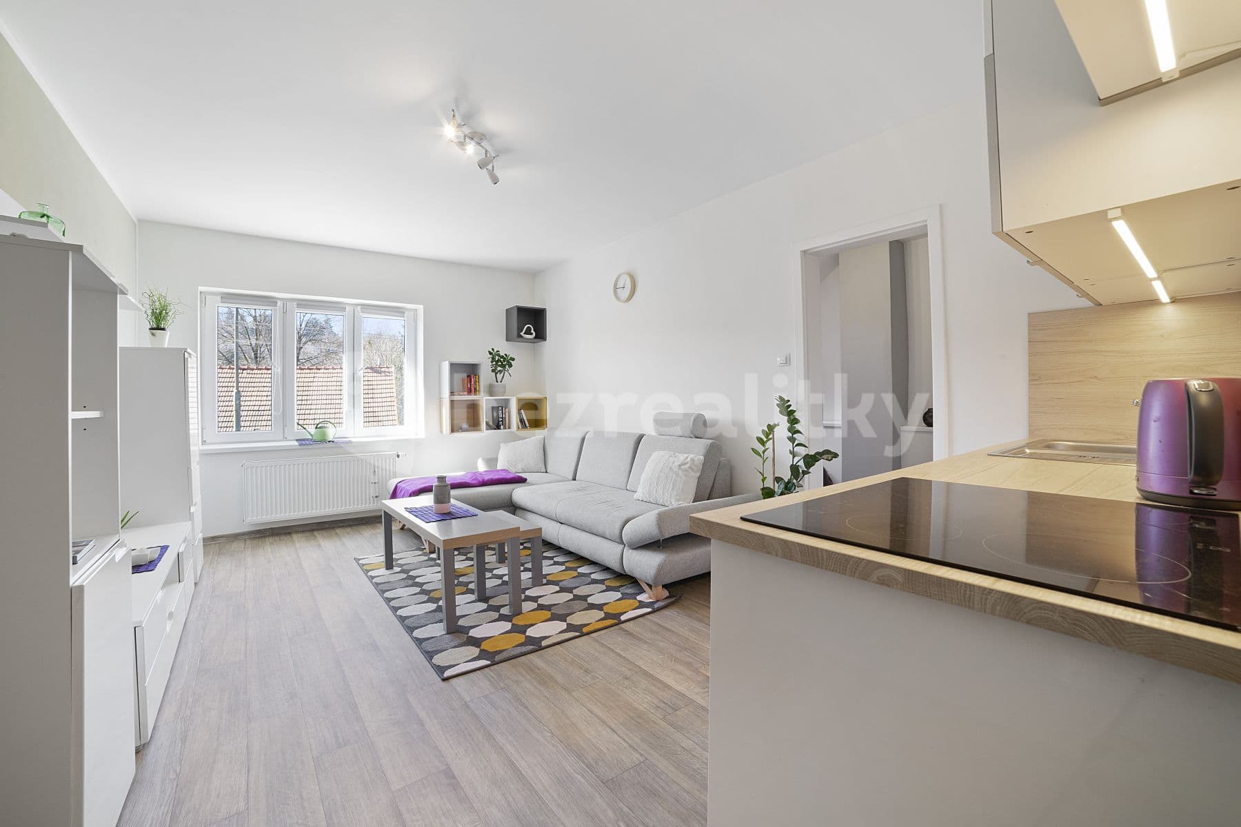 Pronájem bytu 2+kk 35 m², Ondřejovská, Mnichovice, Středočeský kraj Pronájem bytu 2+kk 35 m², Ondřejovská, Mnichovice, Středočeský kraj