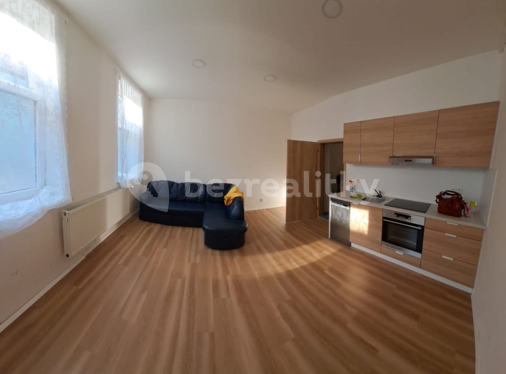 Pronájem bytu 2+kk 42 m², Netušilova, Brno, Jihomoravský kraj