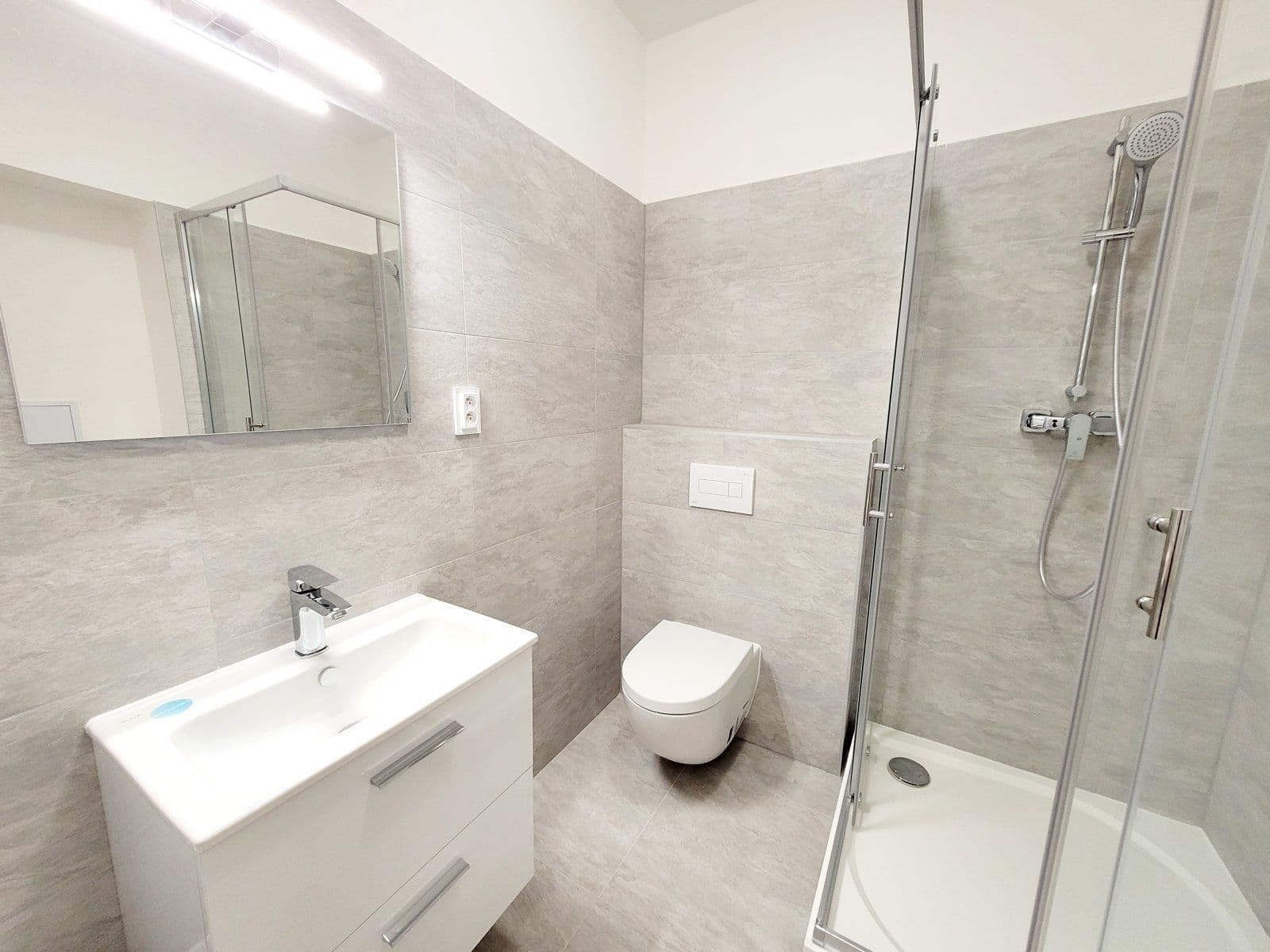 Pronájem bytu 2+kk 34 m², U Stromovky, Havířov, Moravskoslezský kraj Pronájem bytu 2+kk 34 m², U Stromovky, Havířov, Moravskoslezský kraj
