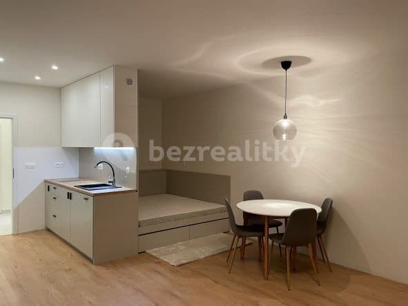 Pronájem bytu 1+kk 40 m², Buková, Jihlava, Kraj Vysočina Pronájem bytu 1+kk 40 m², Buková, Jihlava, Kraj Vysočina