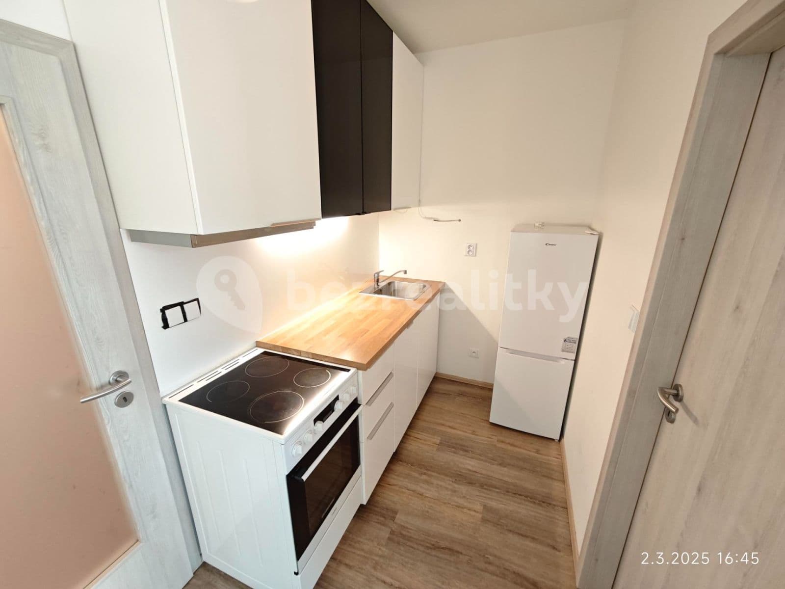 Pronájem bytu 3+kk 51 m², Želetická, Praha, Praha Pronájem bytu 3+kk 51 m², Želetická, Praha, Praha