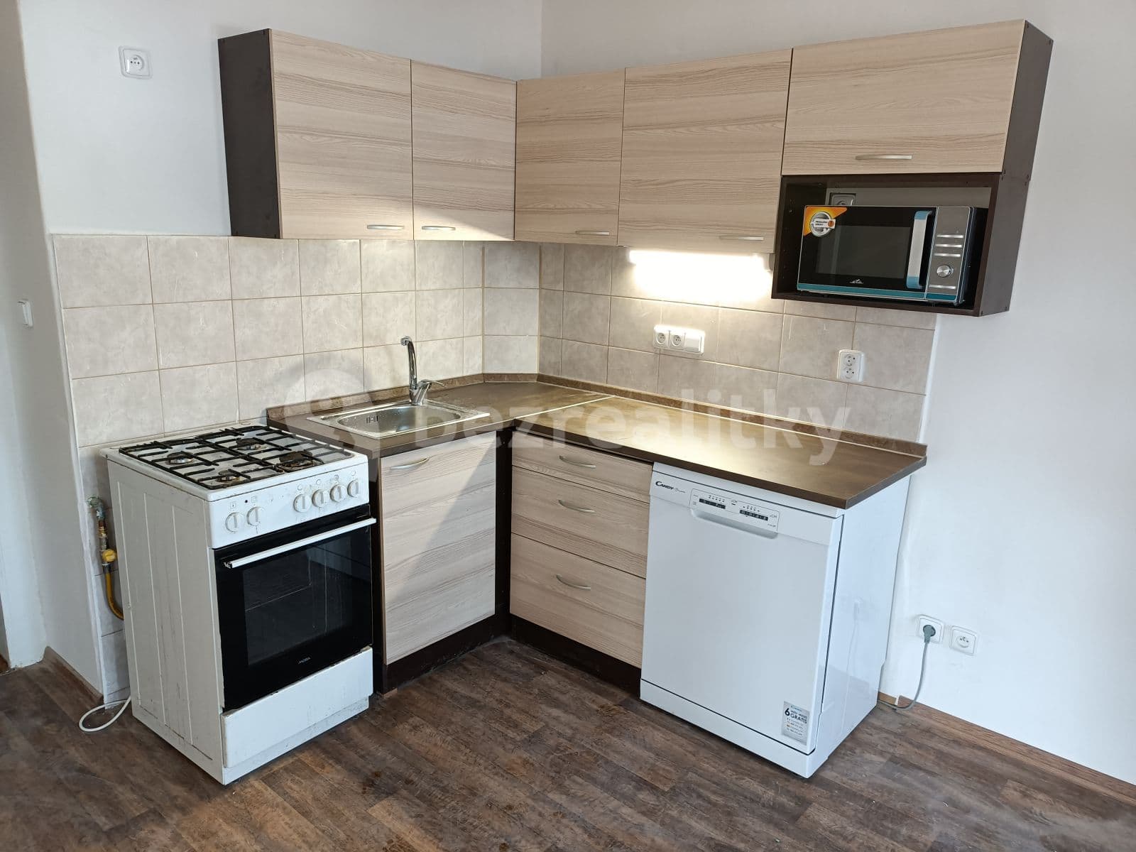 Pronájem bytu 2+1 74 m², Sokolovská, Praha, Praha Pronájem bytu 2+1 74 m², Sokolovská, Praha, Praha