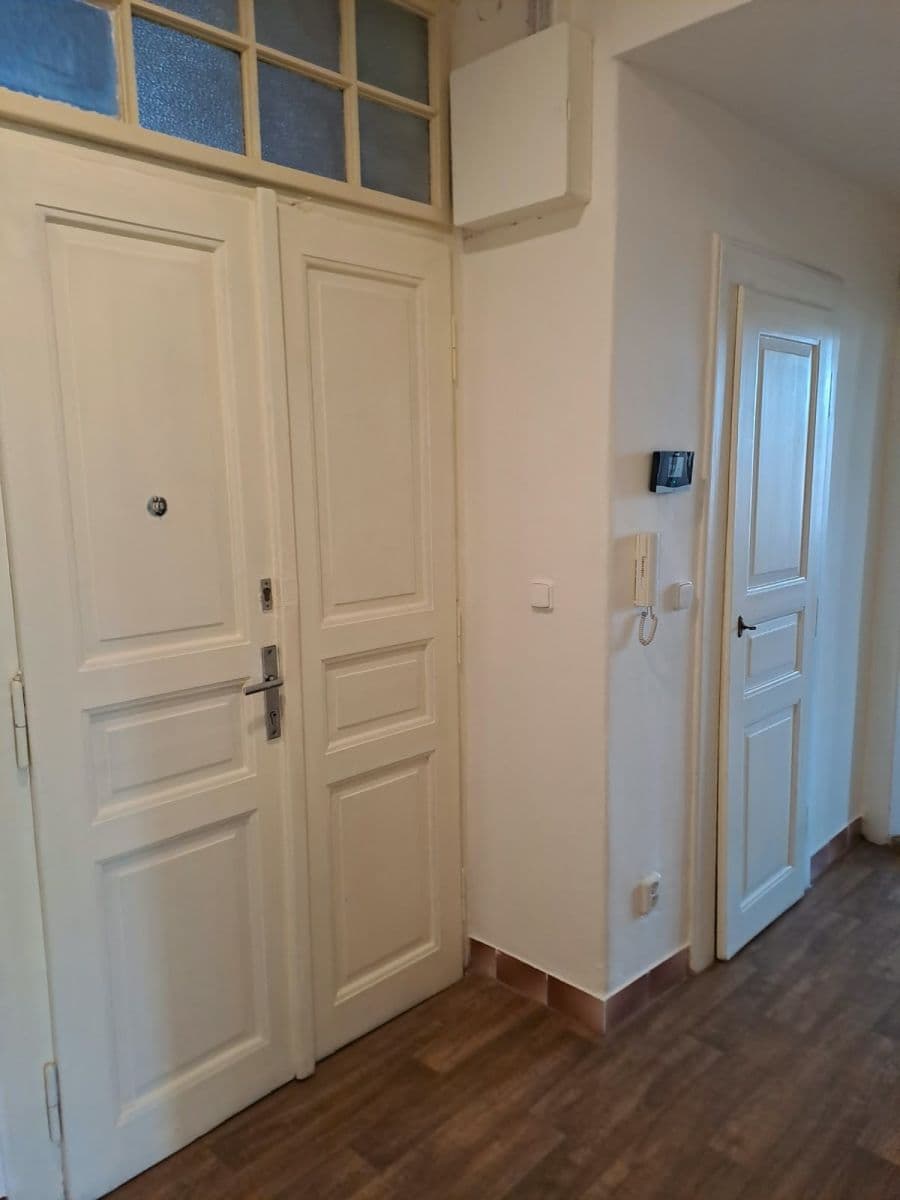 Pronájem bytu 2+1 74 m², Sokolovská, Praha, Praha Pronájem bytu 2+1 74 m², Sokolovská, Praha, Praha