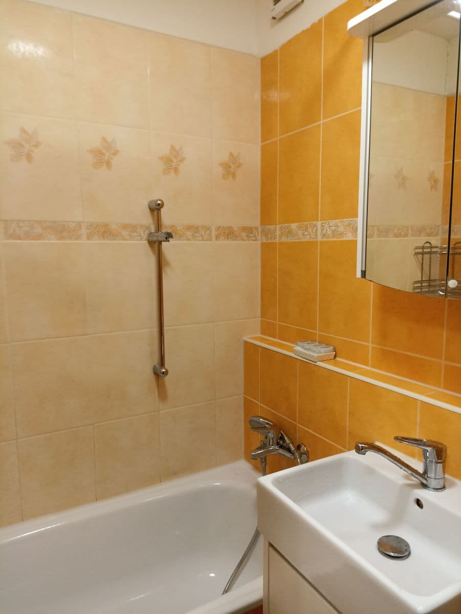 Pronájem bytu 2+1 57 m², Húskova, Brno, Jihomoravský kraj Pronájem bytu 2+1 57 m², Húskova, Brno, Jihomoravský kraj