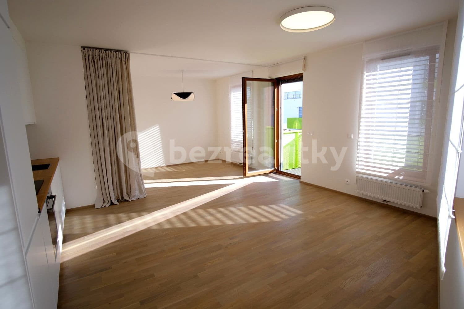 Pronájem bytu 1+kk 43 m², U Hranic, Praha, Praha Pronájem bytu 1+kk 43 m², U Hranic, Praha, Praha