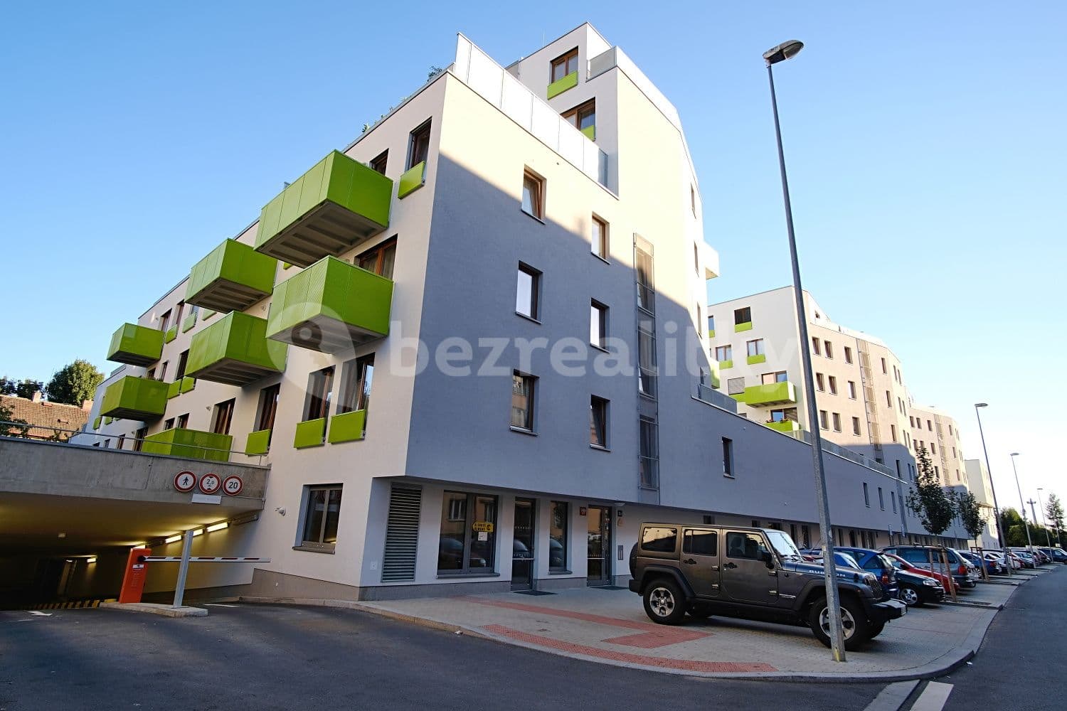 Pronájem bytu 1+kk 43 m², U Hranic, Praha, Praha Pronájem bytu 1+kk 43 m², U Hranic, Praha, Praha