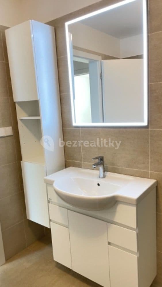 Pronájem bytu 2+kk 55 m², Jetelová, Plzeň, Plzeňský kraj Pronájem bytu 2+kk 55 m², Jetelová, Plzeň, Plzeňský kraj