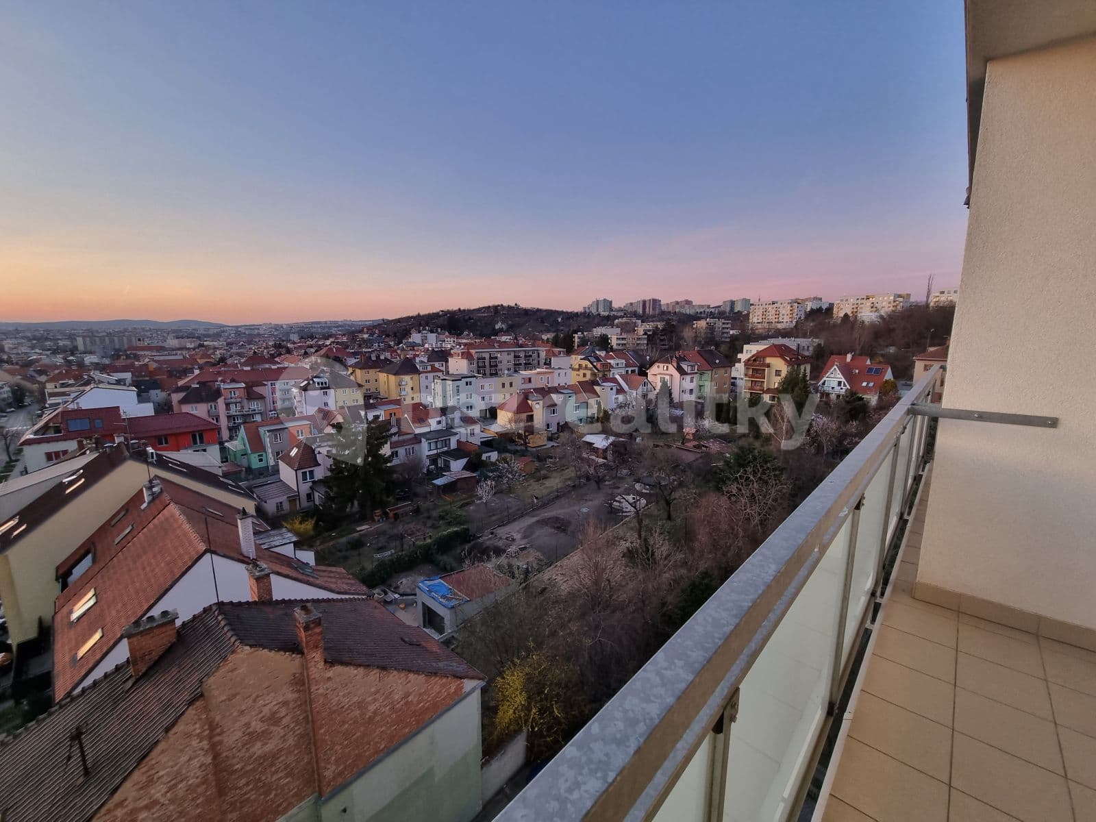 Pronájem bytu 2+kk 48 m², Bělohorská, Brno, Jihomoravský kraj Pronájem bytu 2+kk 48 m², Bělohorská, Brno, Jihomoravský kraj