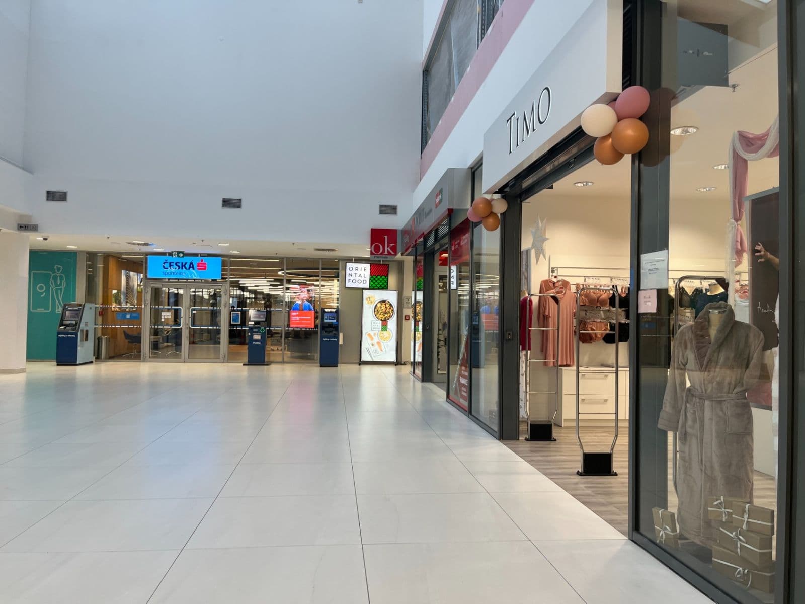 Pronájem nebytového prostoru 105 m², Mukařovského, Praha, Praha Pronájem nebytového prostoru 105 m², Mukařovského, Praha, Praha