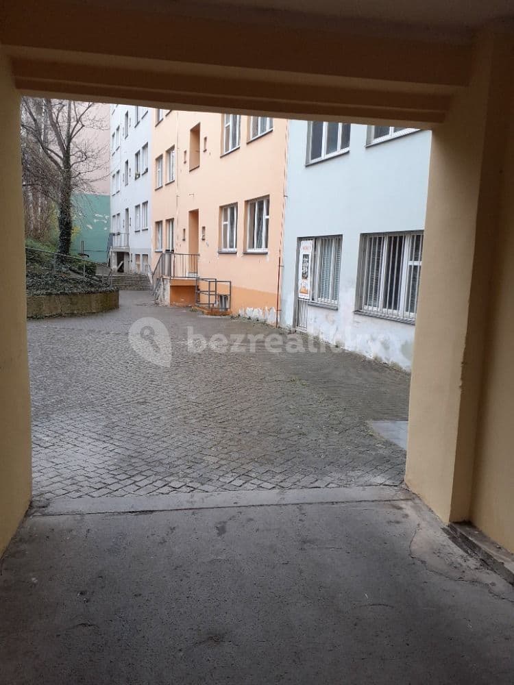 Pronájem nebytového prostoru 40 m², Hollarovo náměstí, Praha, Praha Pronájem nebytového prostoru 40 m², Hollarovo náměstí, Praha, Praha