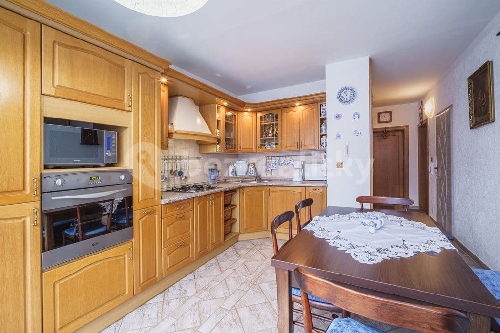 Pronájem bytu 2+1 60 m², Lesní, Cheb, Karlovarský kraj Pronájem bytu 2+1 60 m², Lesní, Cheb, Karlovarský kraj