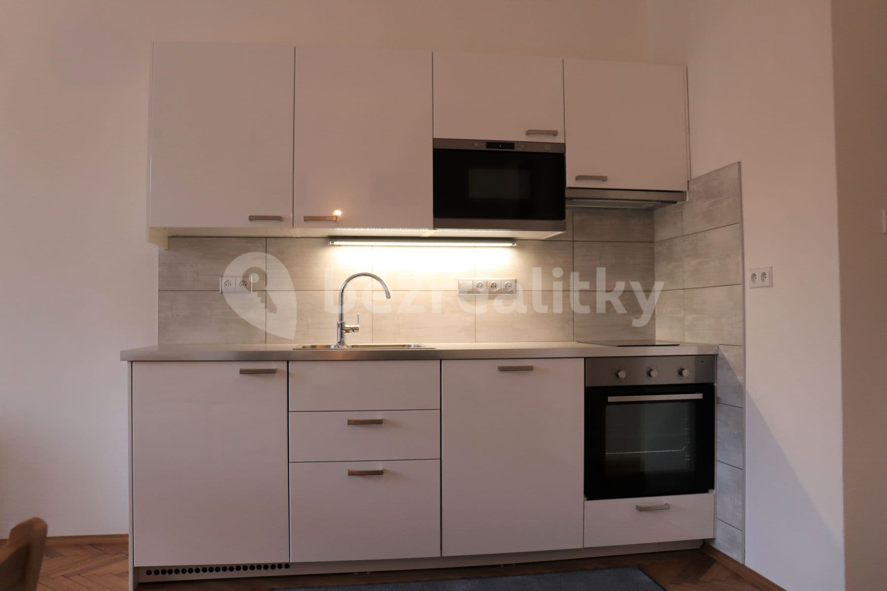 Pronájem bytu 1+kk 33 m², Sokolovská, Praha, Praha Pronájem bytu 1+kk 33 m², Sokolovská, Praha, Praha