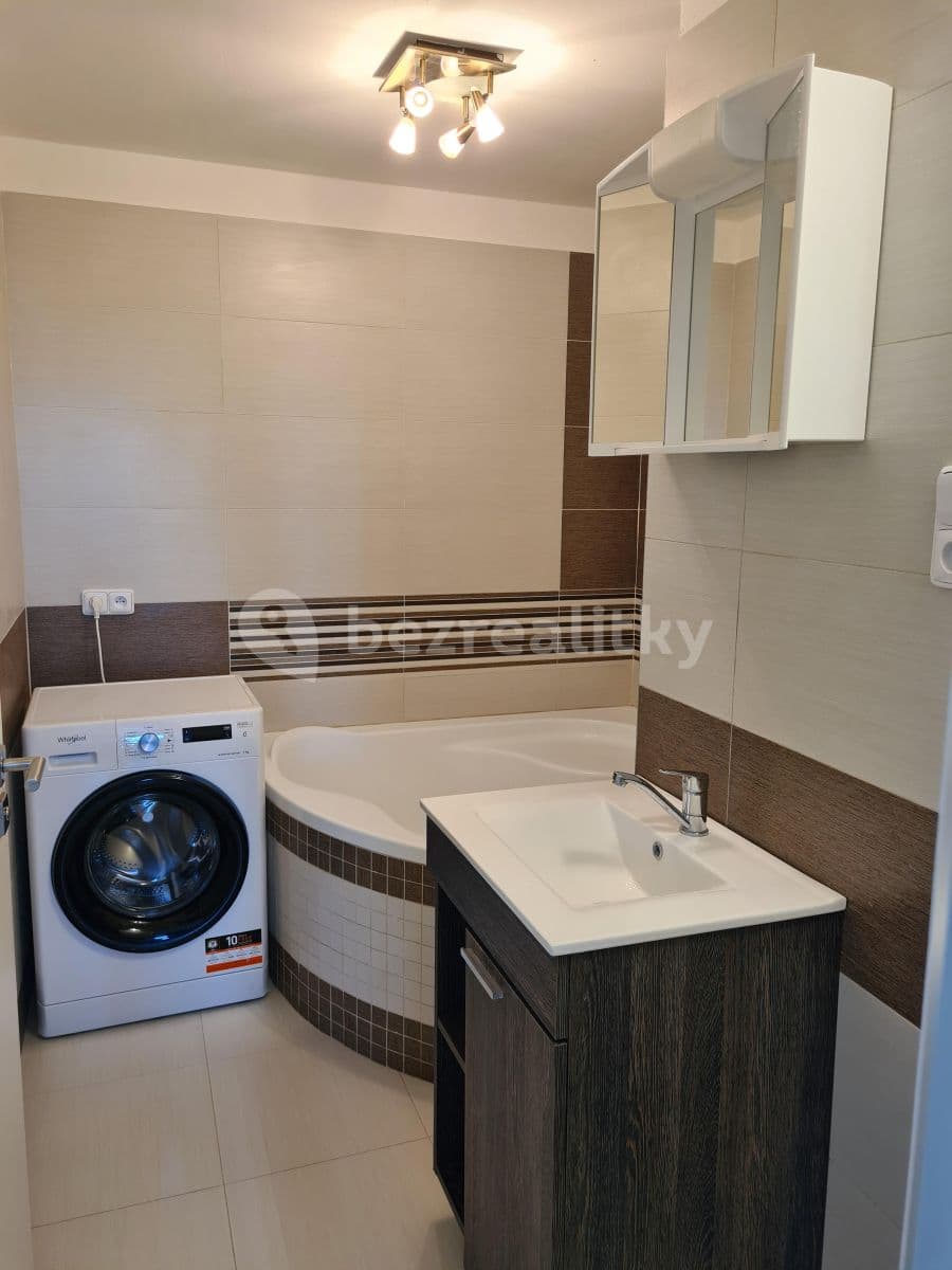 Pronájem bytu 3+kk 71 m², Rožmitálská, Březnice, Středočeský kraj Pronájem bytu 3+kk 71 m², Rožmitálská, Březnice, Středočeský kraj