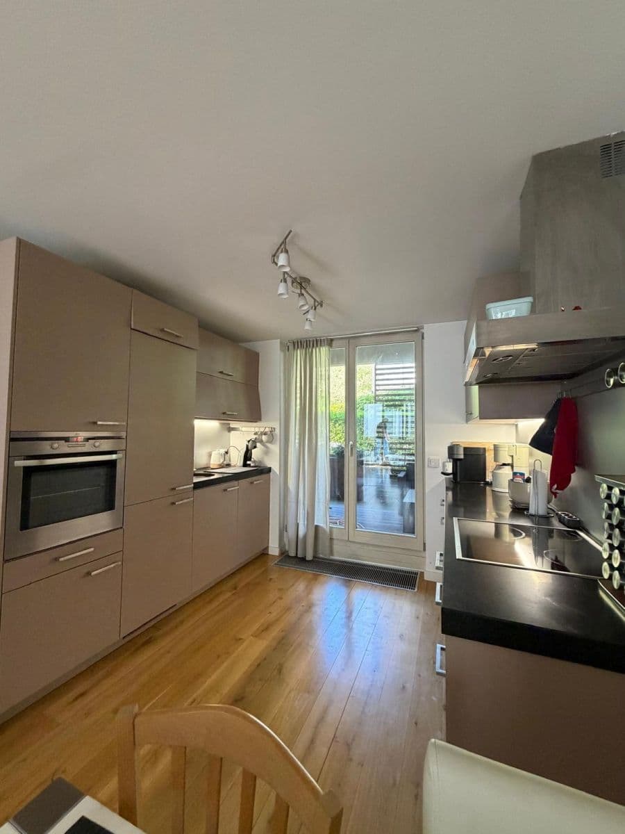 Pronájem bytu 2+kk 61 m², Mezilehlá, Praha, Praha Pronájem bytu 2+kk 61 m², Mezilehlá, Praha, Praha
