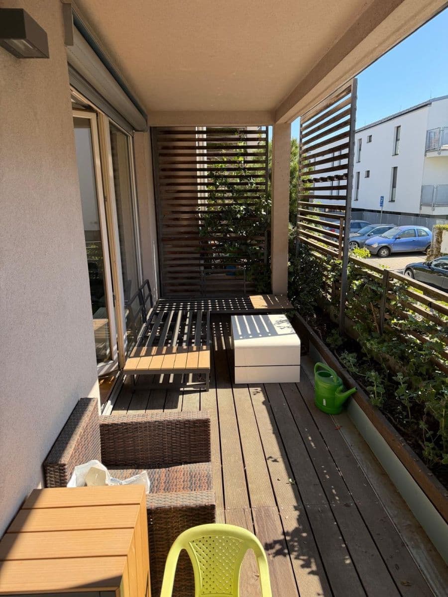 Pronájem bytu 2+kk 61 m², Mezilehlá, Praha, Praha Pronájem bytu 2+kk 61 m², Mezilehlá, Praha, Praha