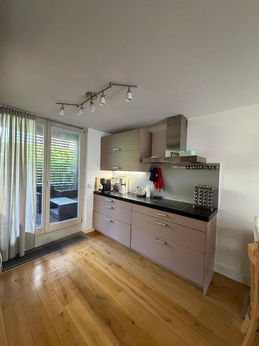Pronájem bytu 2+kk 61 m², Mezilehlá, Praha, Praha Pronájem bytu 2+kk 61 m², Mezilehlá, Praha, Praha