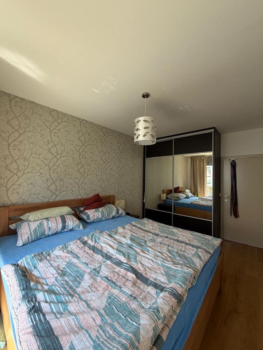 Pronájem bytu 2+kk 61 m², Mezilehlá, Praha, Praha Pronájem bytu 2+kk 61 m², Mezilehlá, Praha, Praha
