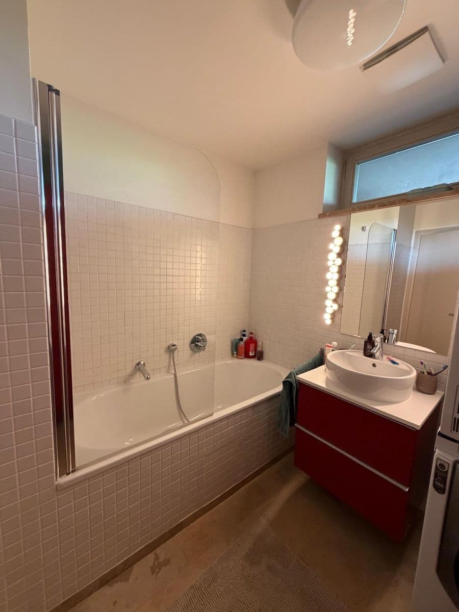 Pronájem bytu 2+kk 61 m², Mezilehlá, Praha, Praha Pronájem bytu 2+kk 61 m², Mezilehlá, Praha, Praha