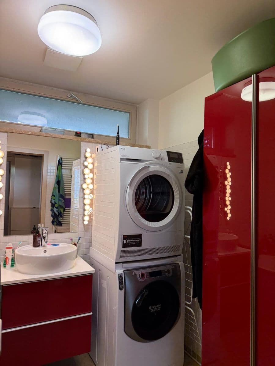 Pronájem bytu 2+kk 61 m², Mezilehlá, Praha, Praha Pronájem bytu 2+kk 61 m², Mezilehlá, Praha, Praha