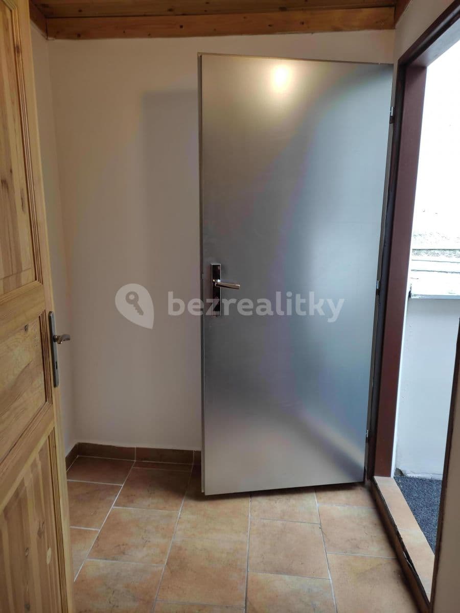 Pronájem bytu Garsoniéra 16 m², Pod Kavalírkou, Praha, Praha Pronájem bytu Garsoniéra 16 m², Pod Kavalírkou, Praha, Praha