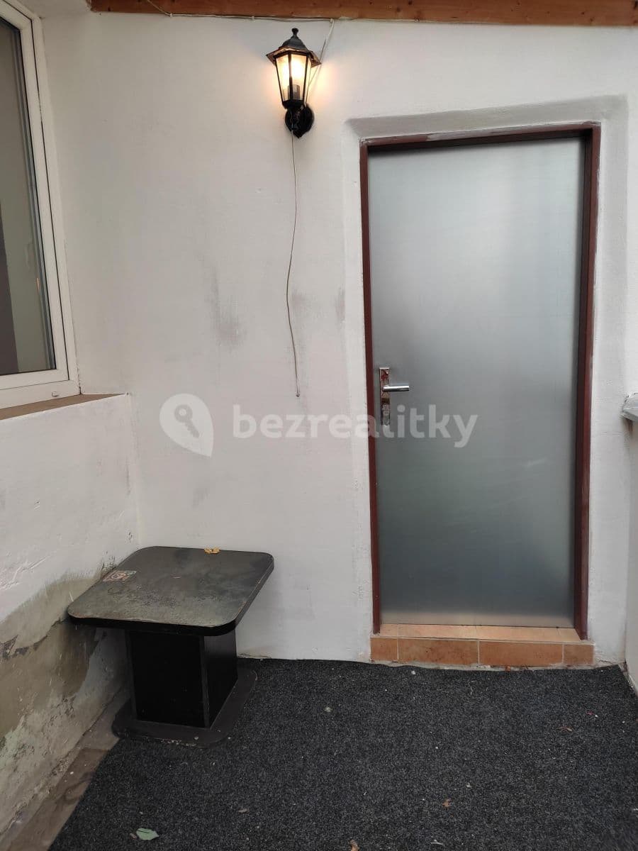 Pronájem bytu Garsoniéra 16 m², Pod Kavalírkou, Praha, Praha Pronájem bytu Garsoniéra 16 m², Pod Kavalírkou, Praha, Praha