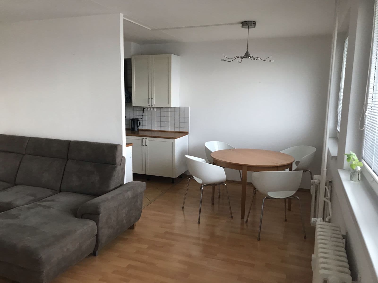Pronájem bytu 3+1 74 m², Španielova, Praha, Praha Pronájem bytu 3+1 74 m², Španielova, Praha, Praha