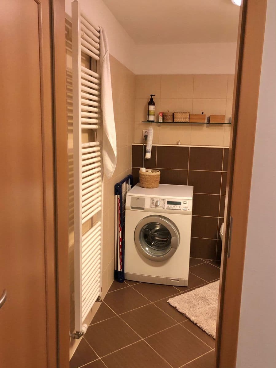 Pronájem bytu 1+kk 60 m², Devonská, Praha, Praha Pronájem bytu 1+kk 60 m², Devonská, Praha, Praha