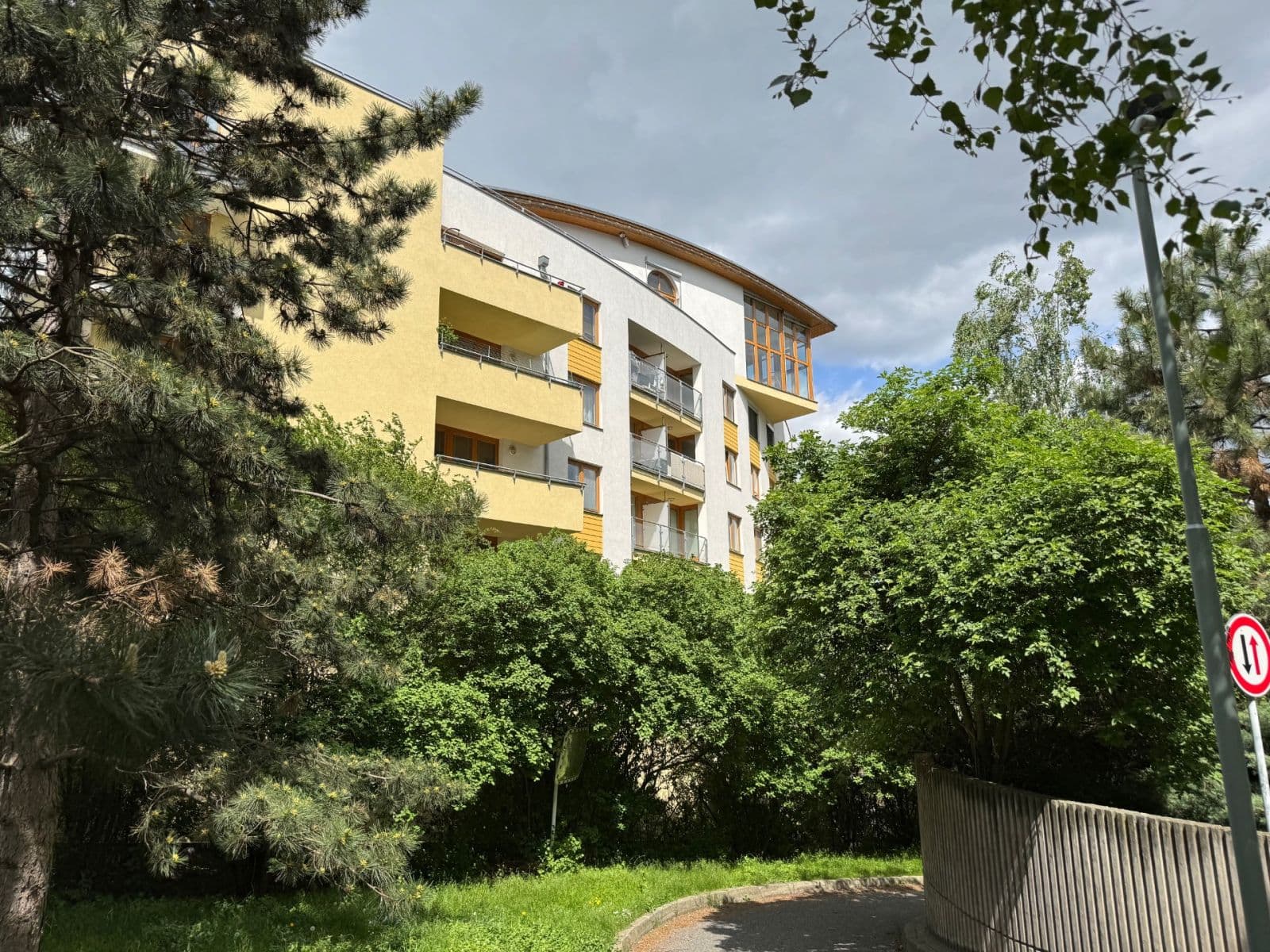 Pronájem bytu 1+kk 60 m², Devonská, Praha, Praha Pronájem bytu 1+kk 60 m², Devonská, Praha, Praha