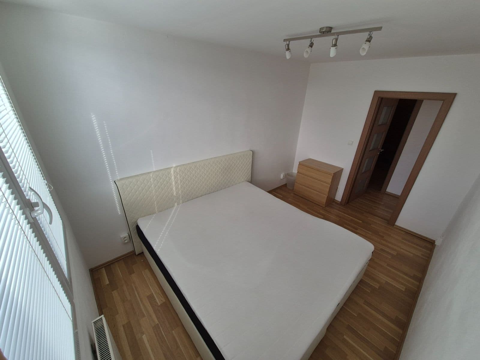 Pronájem bytu 2+kk 43 m², Strašnická, Praha, Praha Pronájem bytu 2+kk 43 m², Strašnická, Praha, Praha