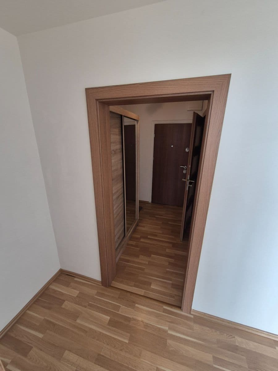Pronájem bytu 2+kk 43 m², Strašnická, Praha, Praha Pronájem bytu 2+kk 43 m², Strašnická, Praha, Praha