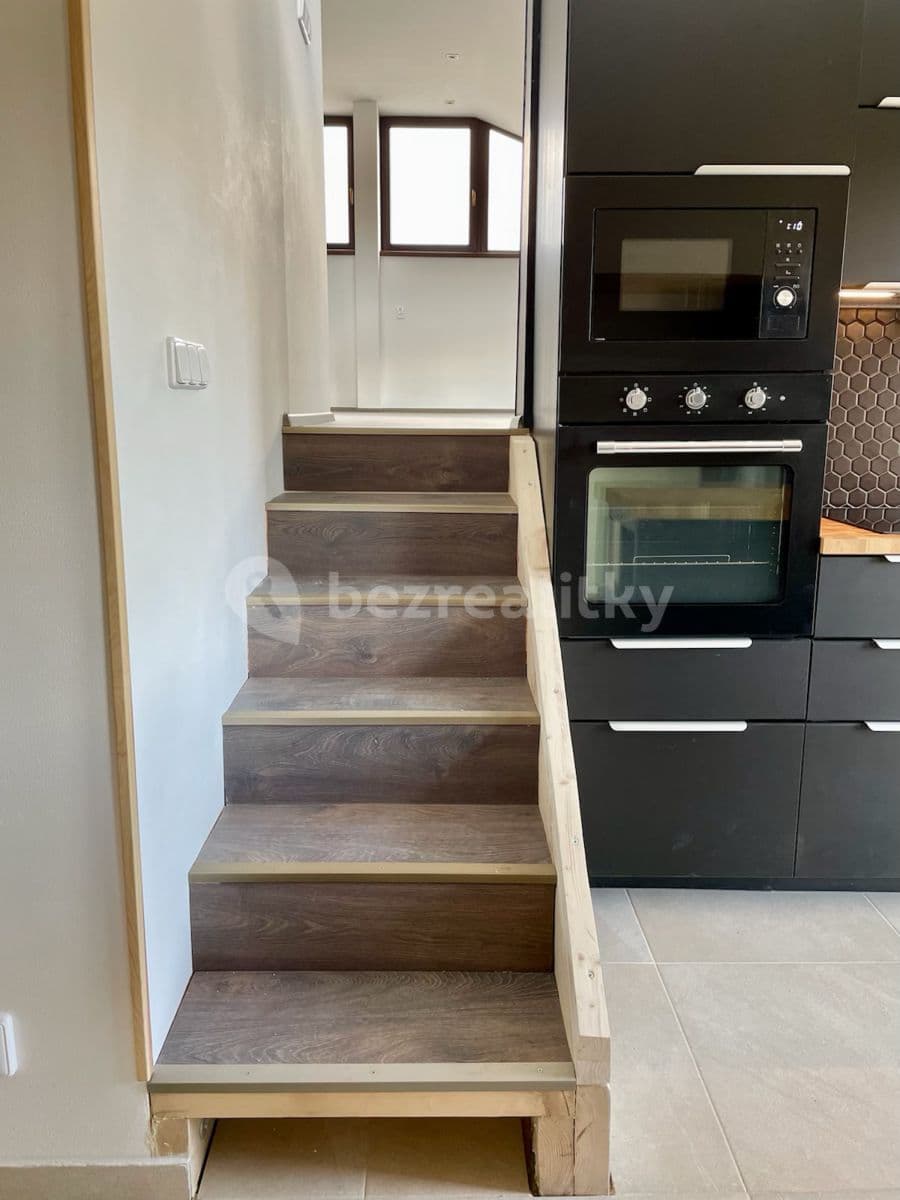 Pronájem bytu 2+kk 75 m², Na Výsluní, Králův Dvůr, Středočeský kraj Pronájem bytu 2+kk 75 m², Na Výsluní, Králův Dvůr, Středočeský kraj