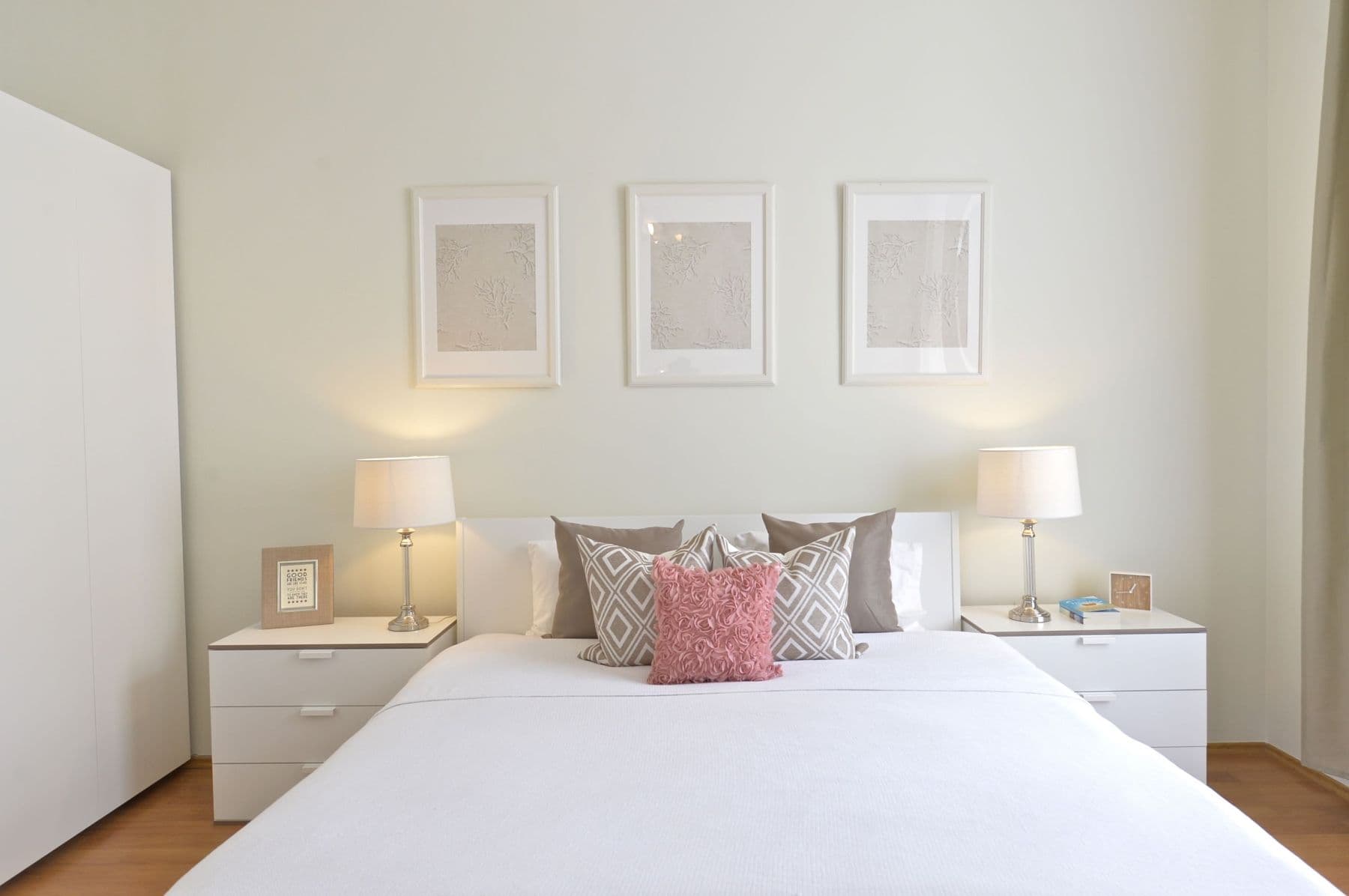 Pronájem bytu 2+kk 55 m², Varšavská, Praha, Praha Pronájem bytu 2+kk 55 m², Varšavská, Praha, Praha