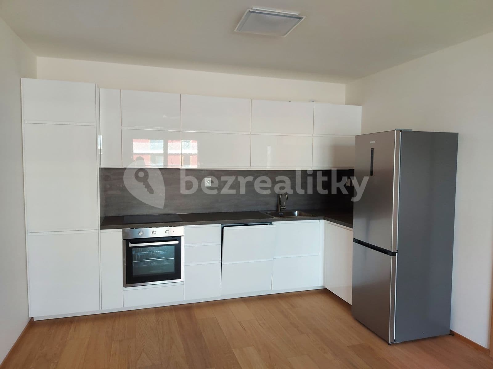 Pronájem bytu 2+kk 53 m², Vrátnická, Praha, Praha Pronájem bytu 2+kk 53 m², Vrátnická, Praha, Praha