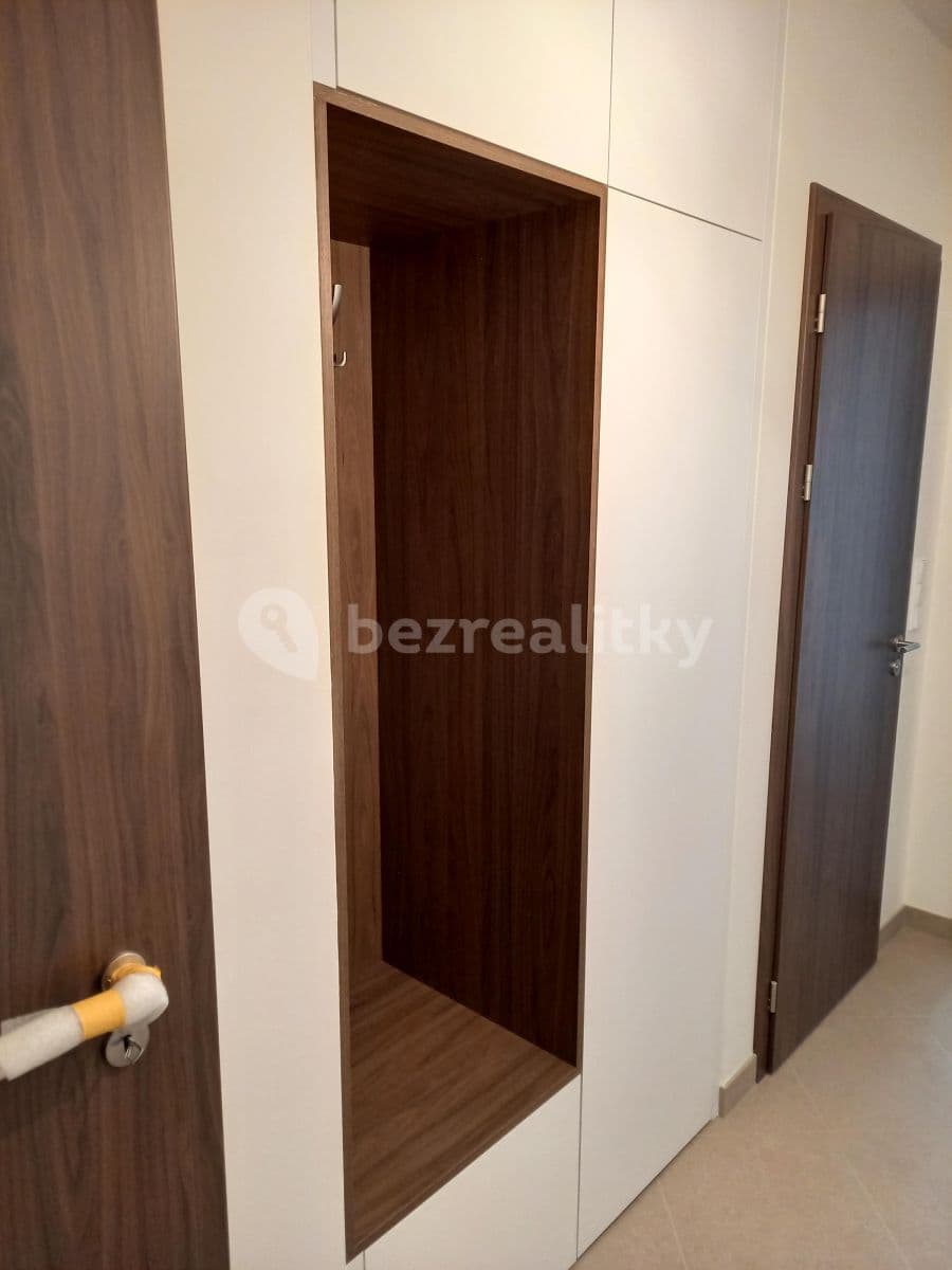 Pronájem bytu 2+kk 52 m², Ferrariho, Praha, Praha Pronájem bytu 2+kk 52 m², Ferrariho, Praha, Praha