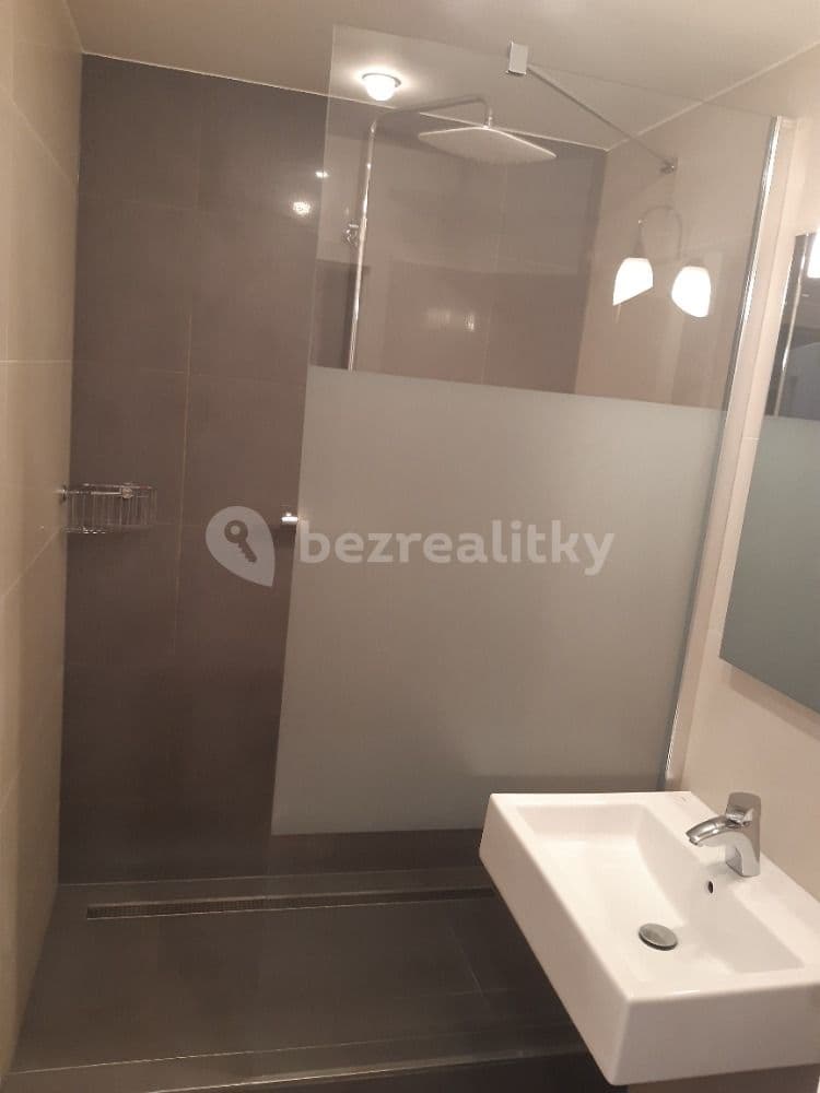 Pronájem bytu 2+kk 43 m², Podskalská, Kolín, Středočeský kraj Pronájem bytu 2+kk 43 m², Podskalská, Kolín, Středočeský kraj