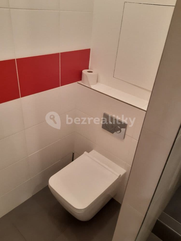 Pronájem bytu 2+kk 43 m², Podskalská, Kolín, Středočeský kraj Pronájem bytu 2+kk 43 m², Podskalská, Kolín, Středočeský kraj