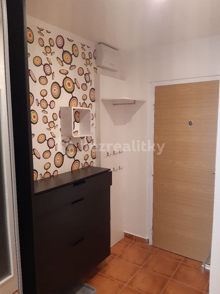 Pronájem bytu 2+kk 43 m², Podskalská, Kolín, Středočeský kraj Pronájem bytu 2+kk 43 m², Podskalská, Kolín, Středočeský kraj