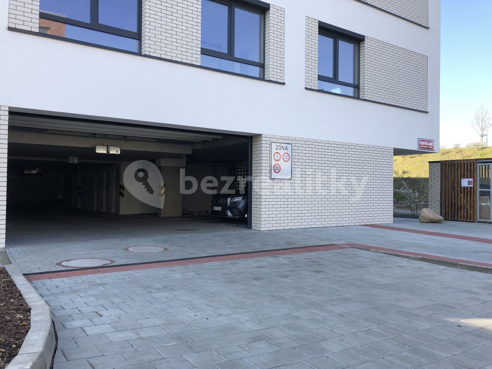 Pronájem bytu 2+kk 52 m², Františka Jansy, Praha, Praha Pronájem bytu 2+kk 52 m², Františka Jansy, Praha, Praha