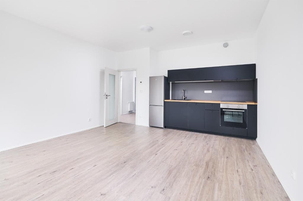 Pronájem bytu 1+kk 34 m², Donovalská, Praha, Praha Pronájem bytu 1+kk 34 m², Donovalská, Praha, Praha