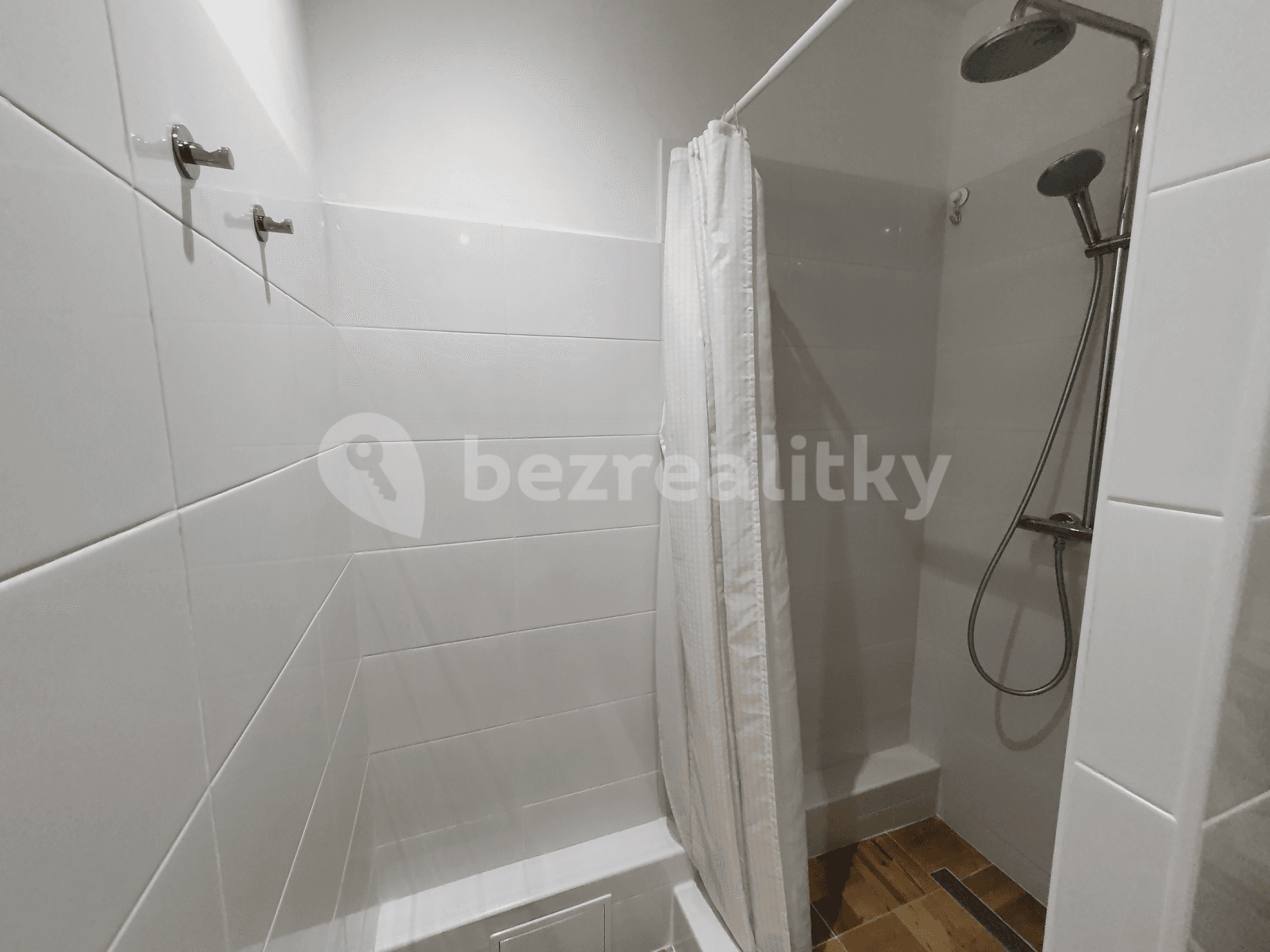 Pronájem bytu 3+1 133 m², Zoubkova, Praha, Praha Pronájem bytu 3+1 133 m², Zoubkova, Praha, Praha
