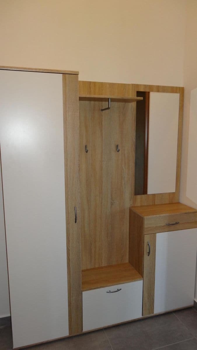 Pronájem bytu 1+kk 45 m², Fügnerova, Poděbrady, Středočeský kraj Pronájem bytu 1+kk 45 m², Fügnerova, Poděbrady, Středočeský kraj