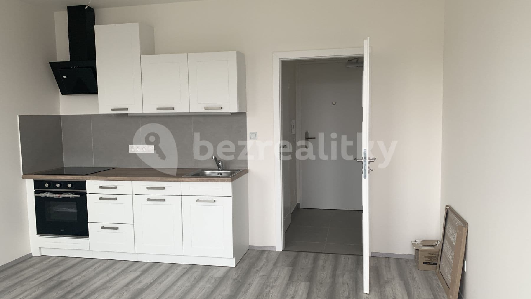 Pronájem bytu 1+kk 25 m², Perucká, Praha, Praha Pronájem bytu 1+kk 25 m², Perucká, Praha, Praha