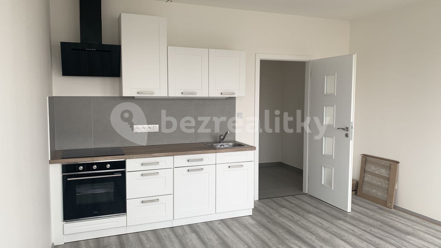 Pronájem bytu 1+kk 25 m², Perucká, Praha, Praha Pronájem bytu 1+kk 25 m², Perucká, Praha, Praha