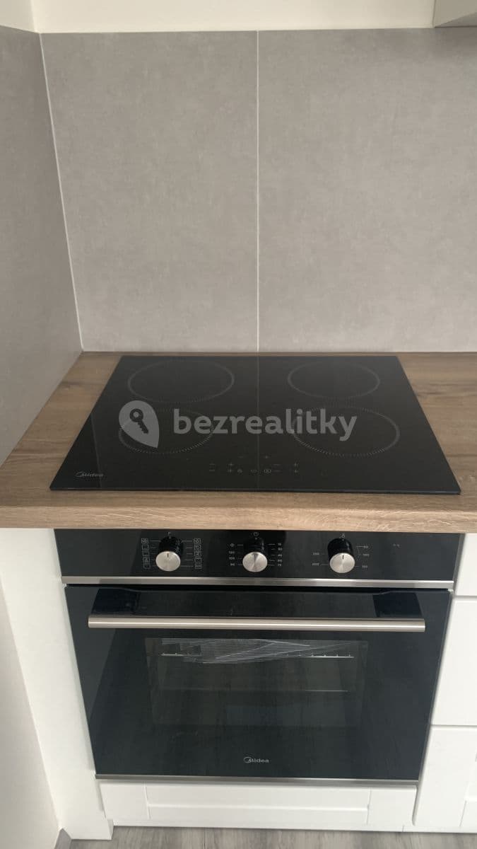 Pronájem bytu 1+kk 25 m², Perucká, Praha, Praha Pronájem bytu 1+kk 25 m², Perucká, Praha, Praha
