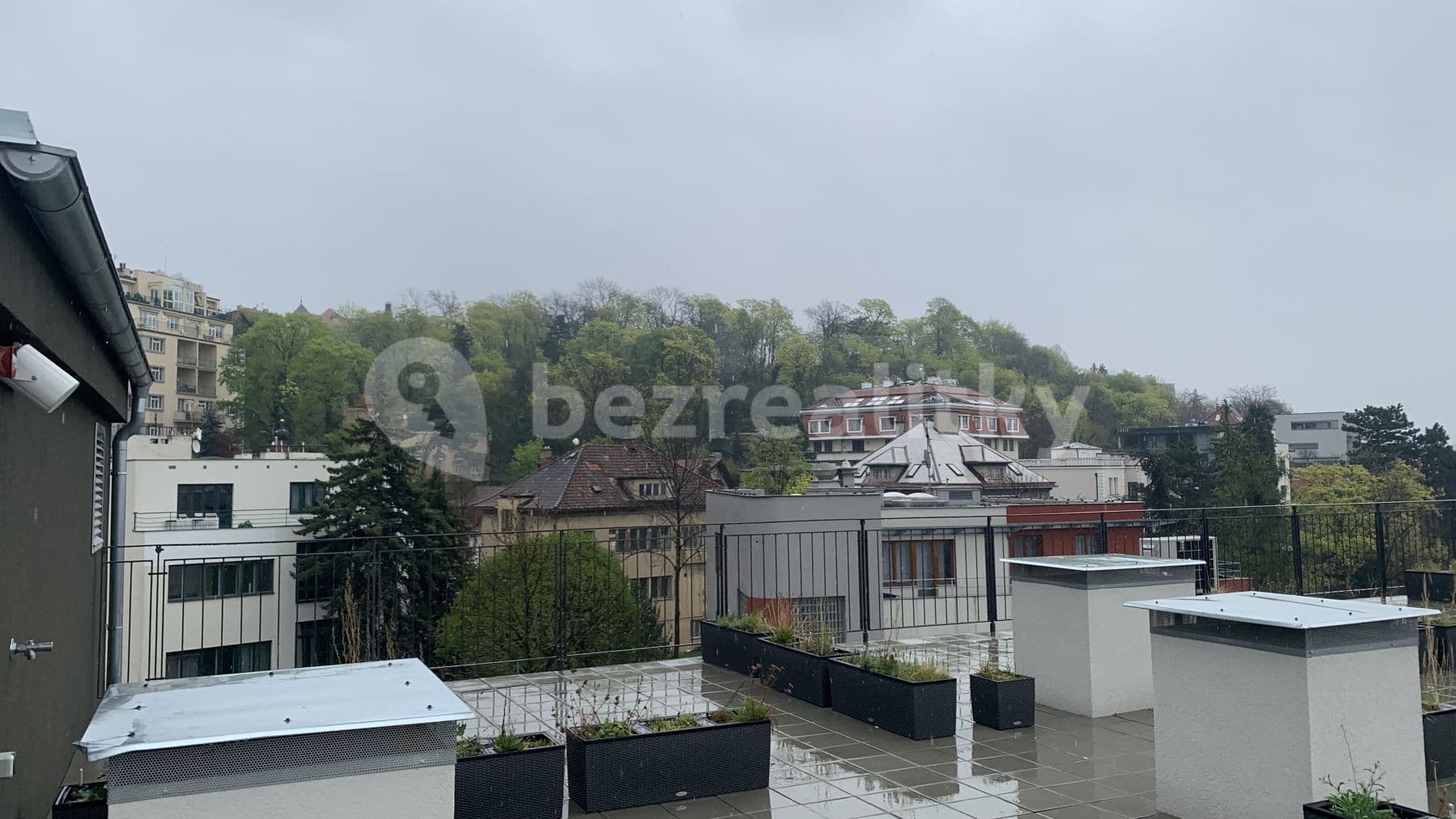 Pronájem bytu 1+kk 25 m², Perucká, Praha, Praha Pronájem bytu 1+kk 25 m², Perucká, Praha, Praha