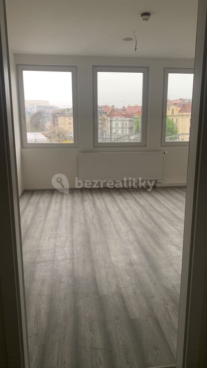 Pronájem bytu 1+kk 25 m², Perucká, Praha, Praha Pronájem bytu 1+kk 25 m², Perucká, Praha, Praha