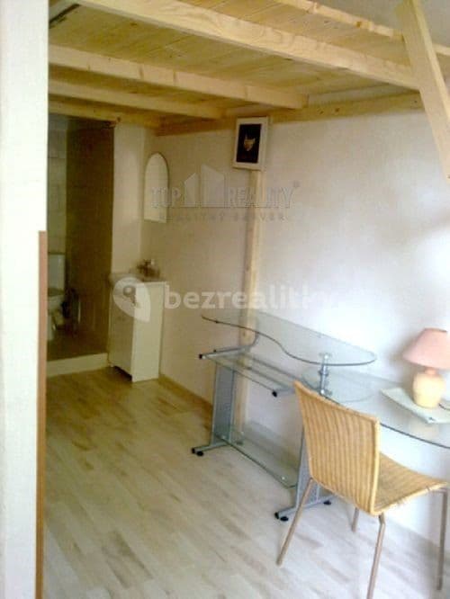 Pronájem bytu 1+1 16 m², Jedlíkova, Bratislava - mestská časť Staré Mesto, Bratislavský kraj Pronájem bytu 1+1 16 m², Jedlíkova, Bratislava - mestská časť Staré Mesto, Bratislavský kraj