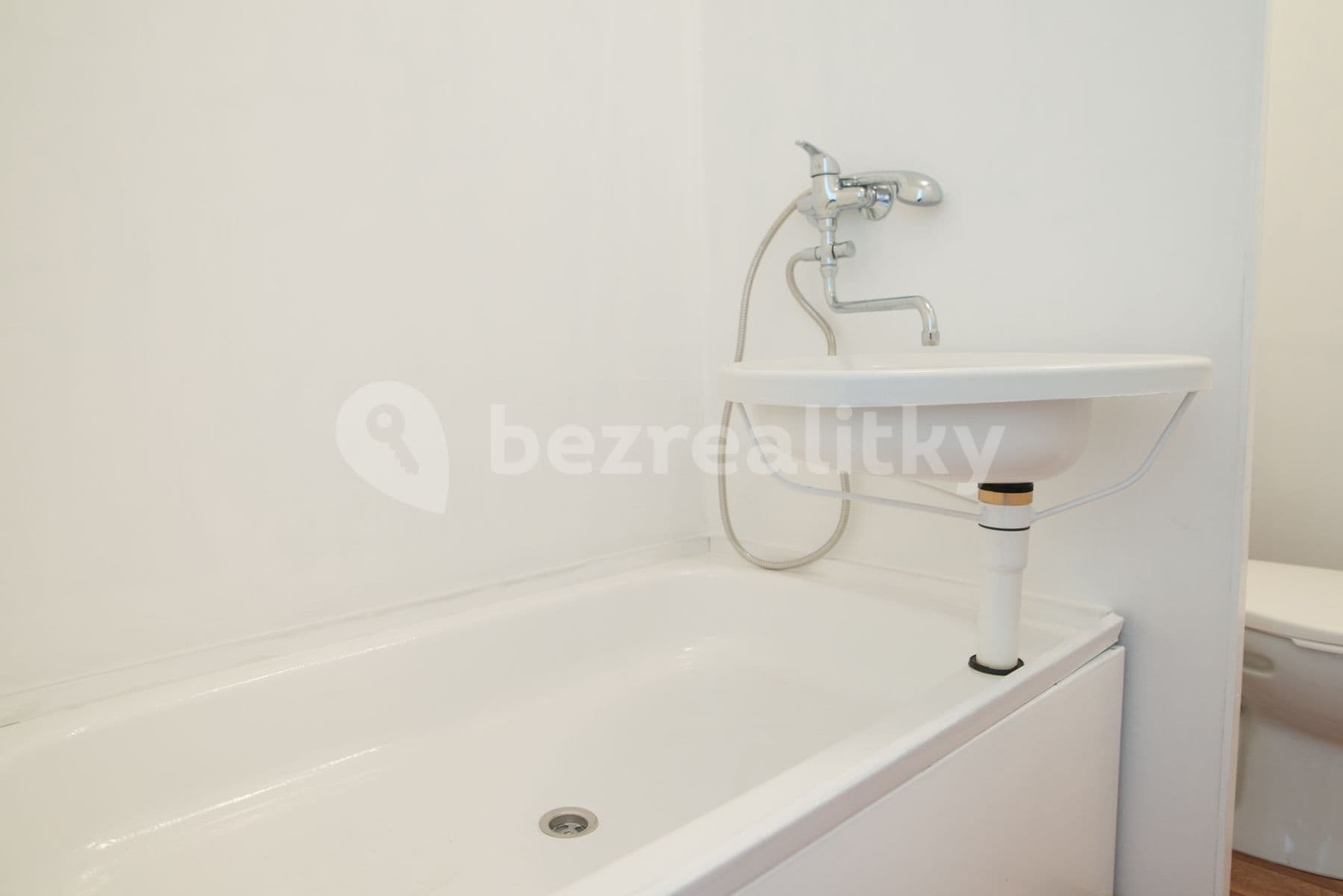 Pronájem bytu 1+1 30 m², Tylova, Jihlava, Kraj Vysočina Pronájem bytu 1+1 30 m², Tylova, Jihlava, Kraj Vysočina