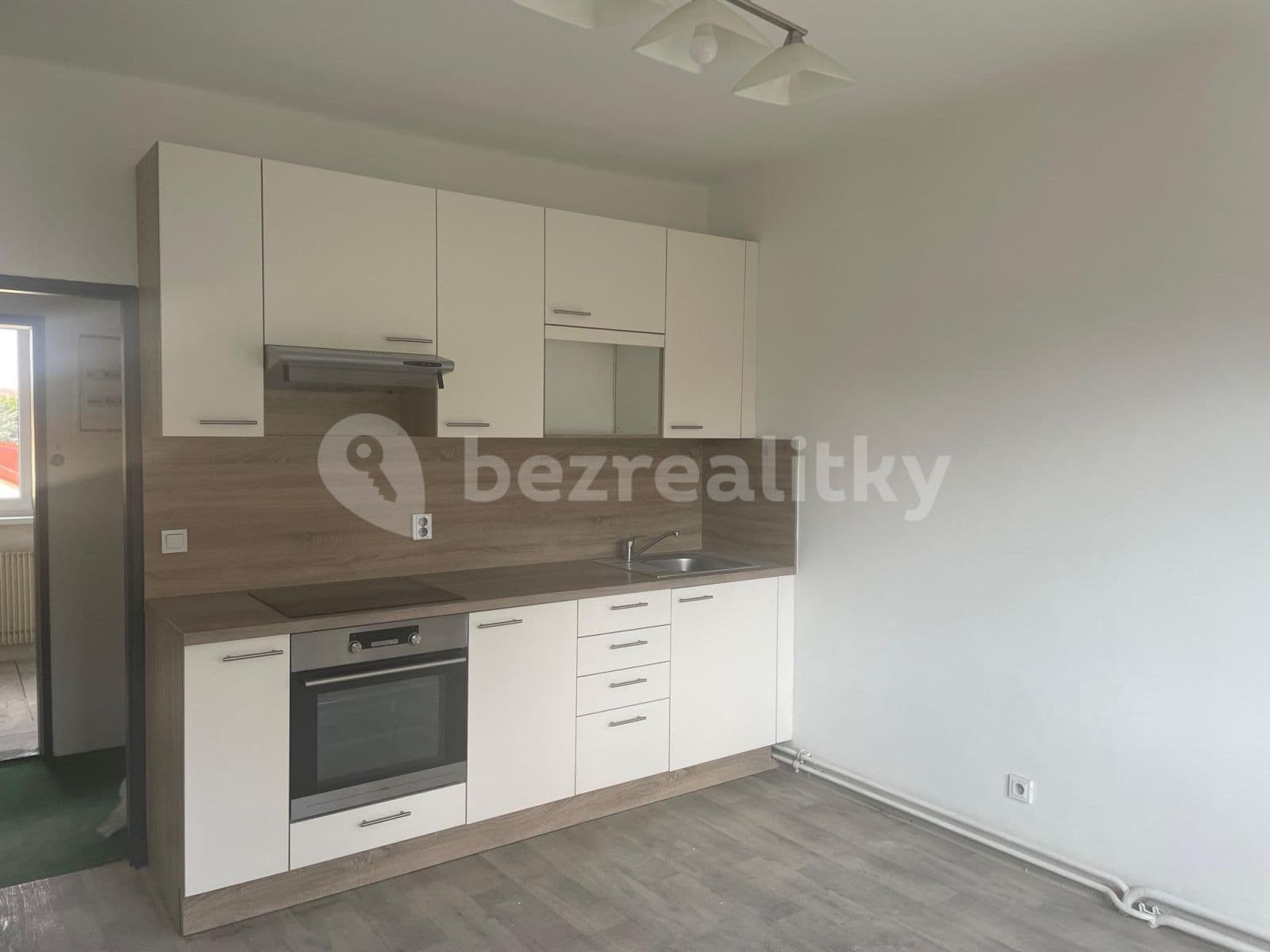 Pronájem bytu 2+1 55 m², Kmochova, Hostivice, Středočeský kraj Pronájem bytu 2+1 55 m², Kmochova, Hostivice, Středočeský kraj