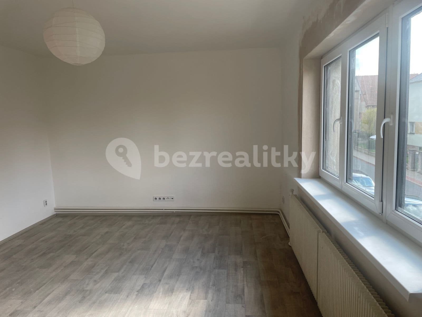 Pronájem bytu 2+1 55 m², Kmochova, Hostivice, Středočeský kraj Pronájem bytu 2+1 55 m², Kmochova, Hostivice, Středočeský kraj